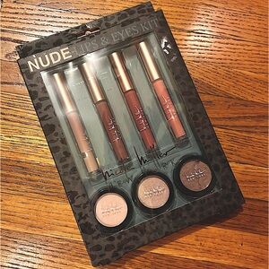 Nicole Miller Cream Lipstick Set